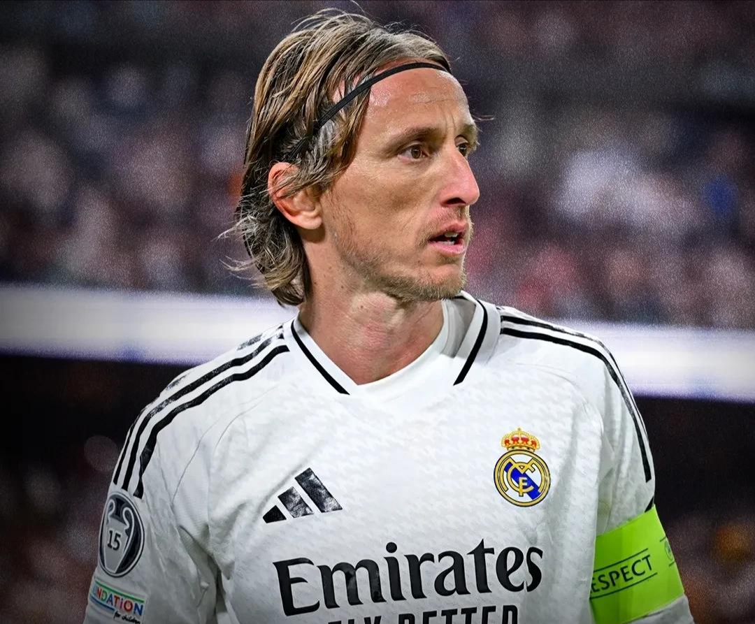 赛地聚焦——国王杯赛后热度飙升；皇家马德里回应争议；媒体盛赞；心理建设被强调的简单介绍