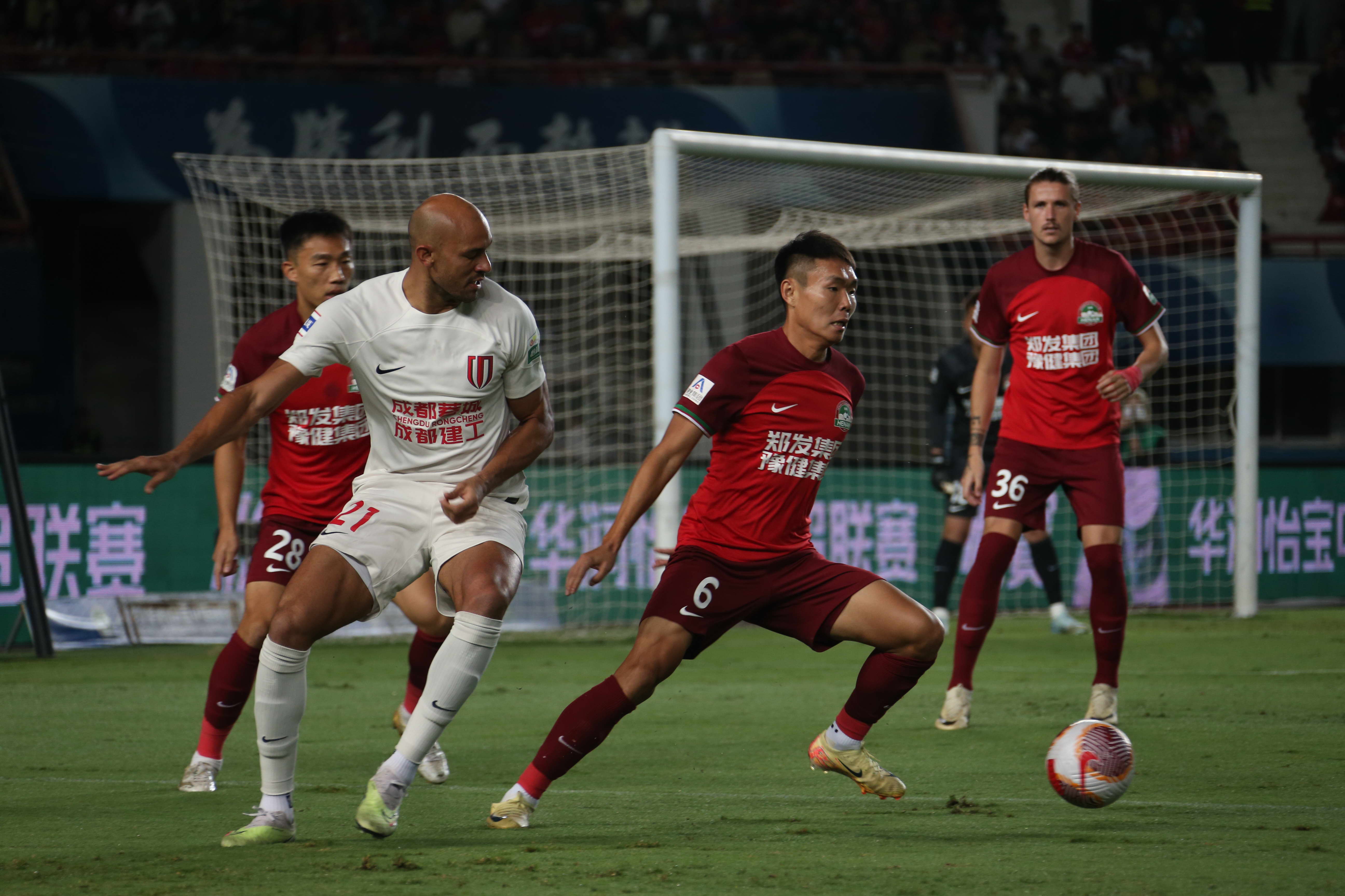 逆转首场表现抢眼阿贾克斯复出首秀备战国王杯，足总杯今晚热度飙升看傻球迷的简单介绍