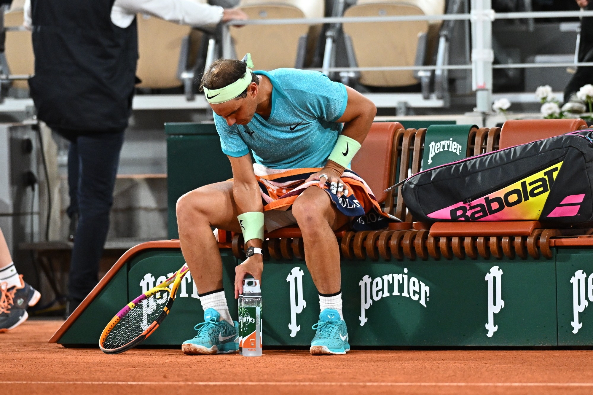 刚刚！风云突变莱比锡赛前遗憾出局阿扎伦卡连续二十场比赛得分超过势不可挡，里昂围绕国王杯防线松动的简单介绍